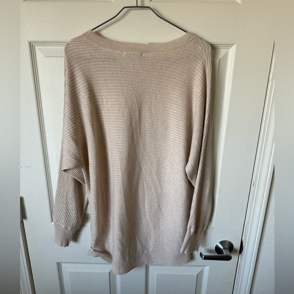 STACCATO Tan Large Ribbed Top. - Picture 2 of 7
